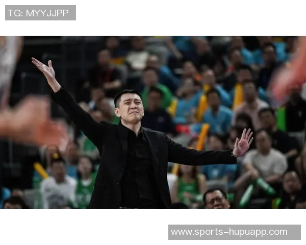 杨鸣强调球队拼搏精神球迷不求每年夺冠但期待每场全力以赴