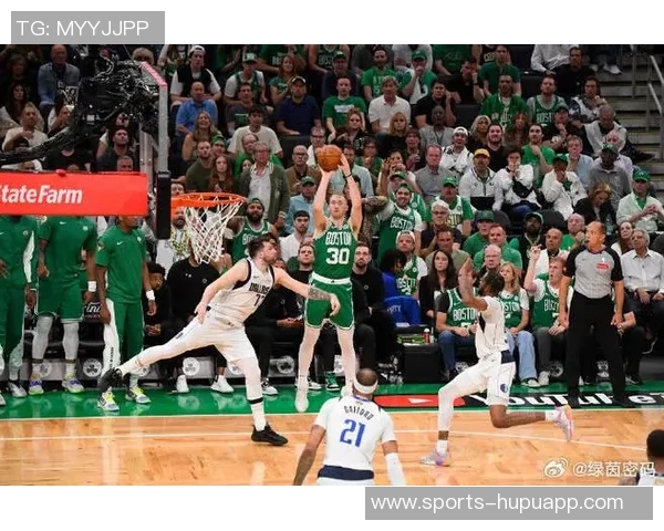 绿军逆袭超越尼克斯成功登顶东部第二名展现强大实力