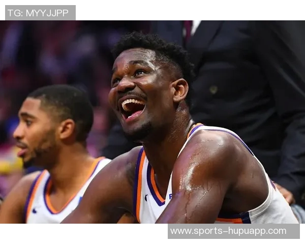 艾顿本季表现回暖15场比赛中6场20分10篮板与上季持平